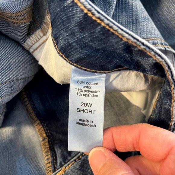 NWT Maurices Women's Jeans M Jeans 20W Classic Slim Straight, Short, Mid Rise - Picture 9 of 11